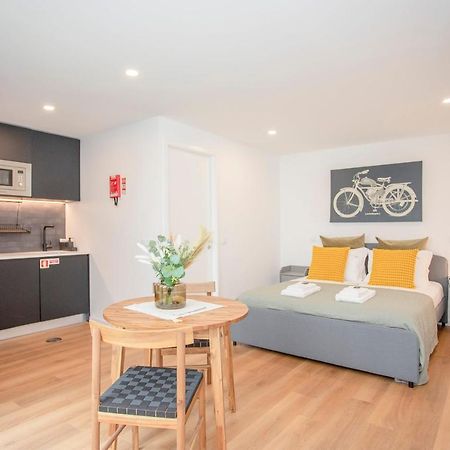 Liiiving In Porto - Downtown Essence Apartments Екстериор снимка