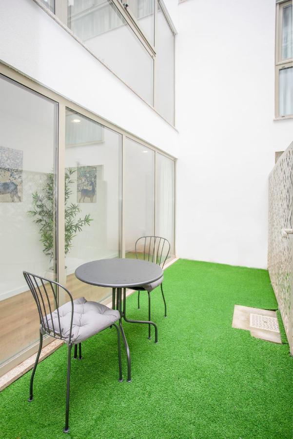 Liiiving In Porto - Downtown Essence Apartments Екстериор снимка